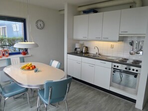 Køleskab, mikrobølgeovn, ovn, opvaskemaskine