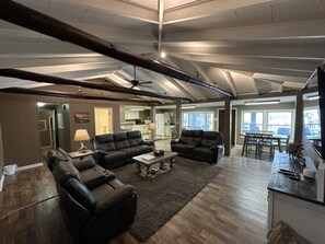 Smart TV, fireplace, DVD player, books