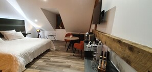 1 chambre, coffre-fort, accès au Wi-Fi (inclus), literie fournie