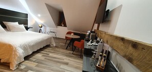1 quarto, cofres nos quartos, Wi-Fi de cortesia, roupa de cama