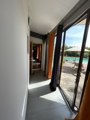 Interior - Superb Gîte with private pool and jacuzzi (Plan d'Orgon)
