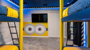 8 habitaciones, escritorio, tabla de planchar con plancha y wifi gratis