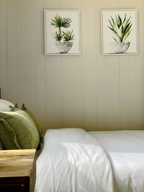 2 dormitorios, tabla de planchar con plancha, wifi gratis y ropa de cama