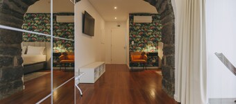 Azores Inn - Family Suites Hostel