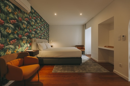 Azores Inn - Family Suites Hostel