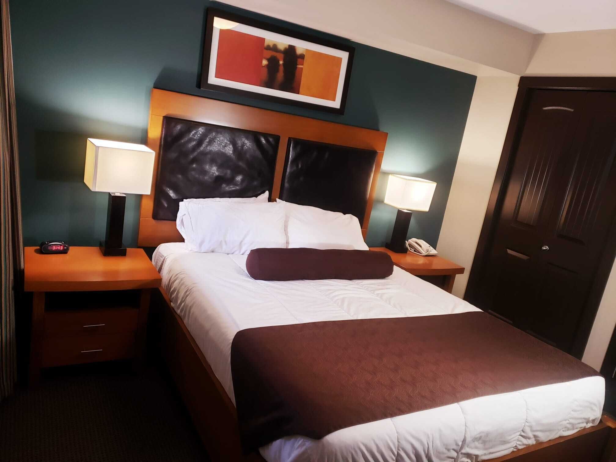 1 bedroom, desk, iron/ironing board, WiFi (free)