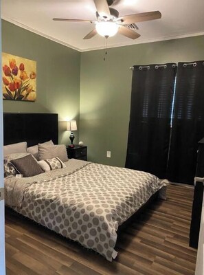 1 bedroom, iron/ironing board, travel cot, free WiFi