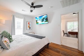 1 bedroom, WiFi, bed sheets