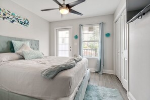 3 chambres, fer et planche à repasser, Wi-Fi, draps fournis