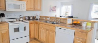 Full Apartment on Peaceful Alaskan Homestead