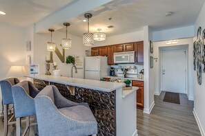 Condo, 1 King Bed with Sofa bed, Balcony | Private kitchen