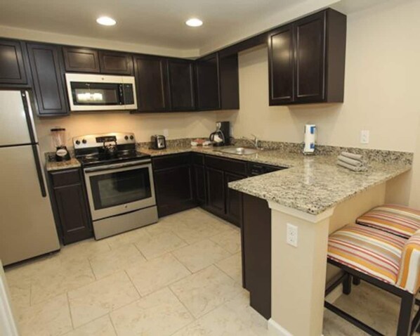 Private kitchen - SPECTACULAR VACATION THANKSGIVINGS WEEK (Kissimmee)