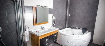 Hotel Elbey Constantine