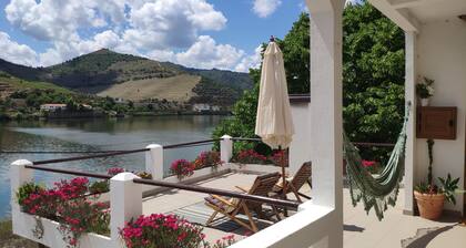 Casa dos Vinhais Douro Valley, an Exclusive Experience in Douro River