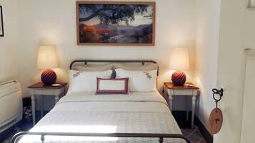 3 chambres, fer et planche à repasser, Wi-Fi gratuit, draps fournis