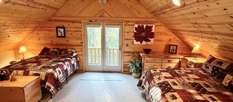 Quiet and clean cabin near Yellowstone National Park