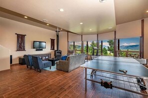 Smart TV, fireplace, ping pong, offices
