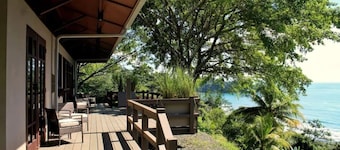 Brand New, Wide Ocean Views & Pool - Villas Azul #2b