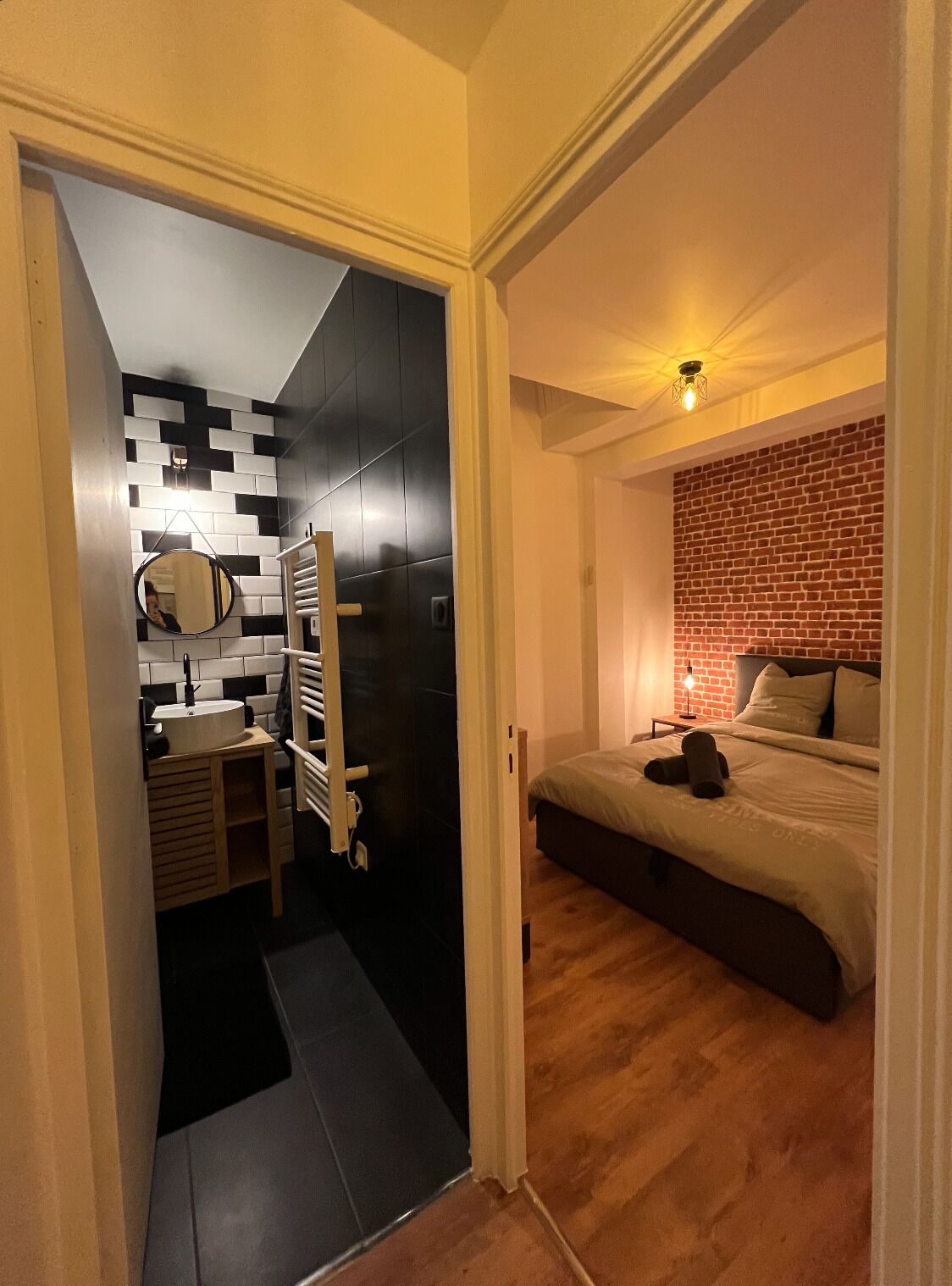 2 chambres, bureau, fer et planche à repasser, Wi-Fi gratuit