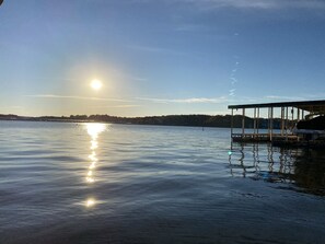 Beach - Beautiful 2 BR Condo at Heart of the Lake.  Available 14’X32’ Boat Slip (Osage Beach)