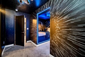 9 間臥室、筆電工作空間、熨斗/熨衣板、無線上網