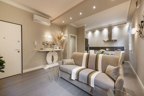 TV - Michelangelo Hideaway by Mmega (Firenze)