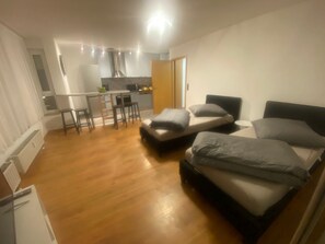 2 dormitorios, cuna de viaje, wifi gratis y ropa de cama