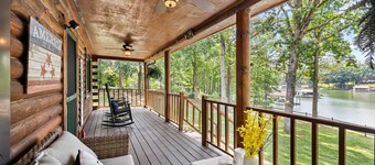 Welcome to Holly Hill – peaceful lakefront living