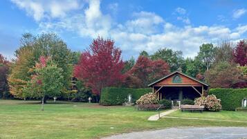 Enceinte de lâhĂ©bergement