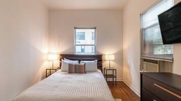1 bedroom, iron/ironing board, free WiFi