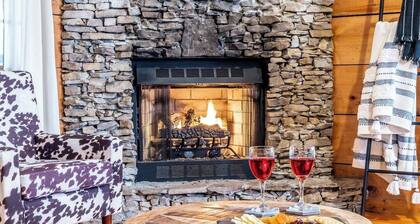 Fall Is Coming! Fire Pit! Hot Tub!