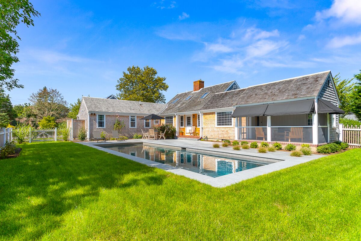 Contemporary Cape Classic with Heated Salt Water Pool: 029-OS