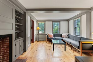 テレビ、ステレオ