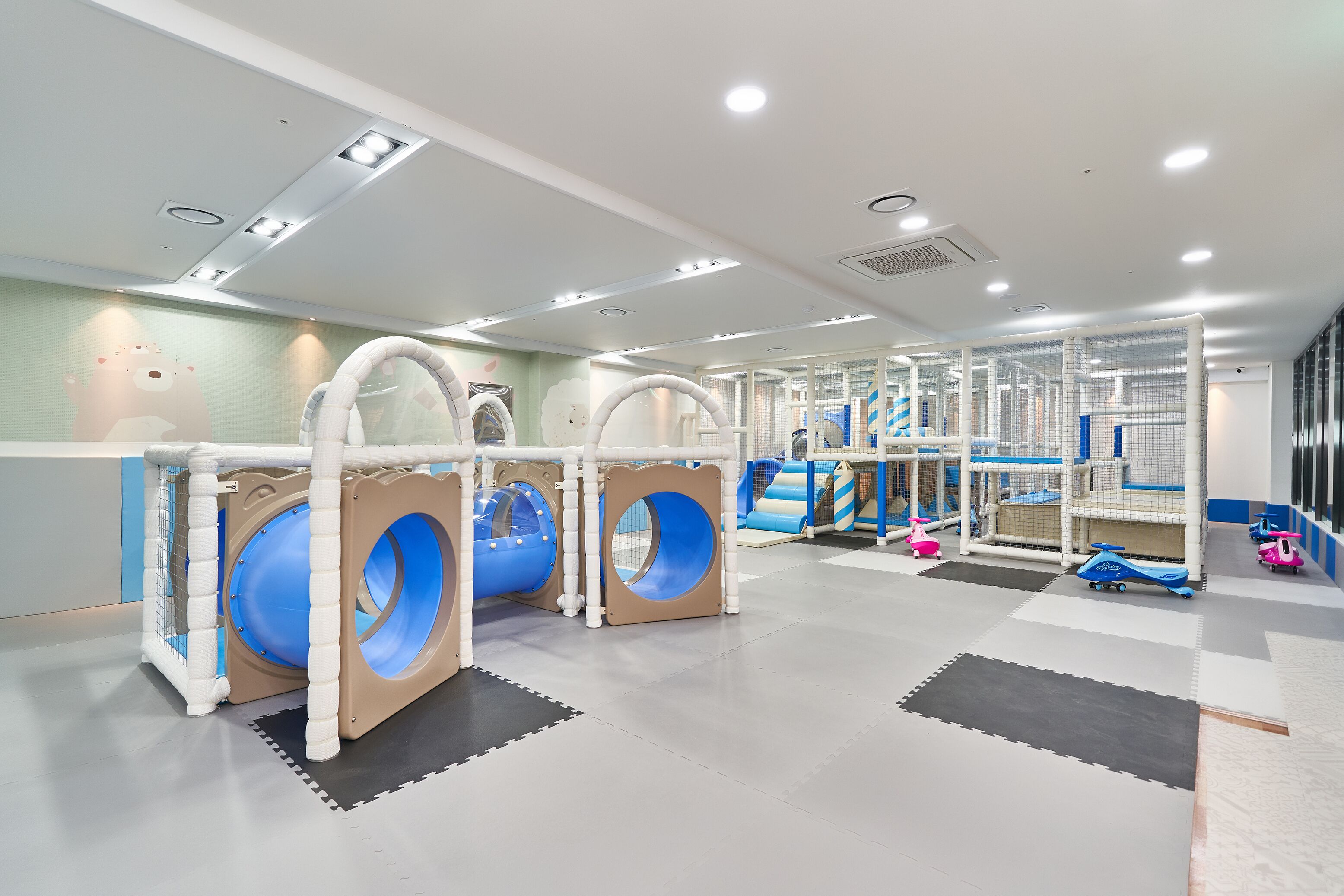 children’s play area – indoor