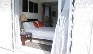 1 habitación, tabla de planchar con plancha, wifi gratis y ropa de cama 