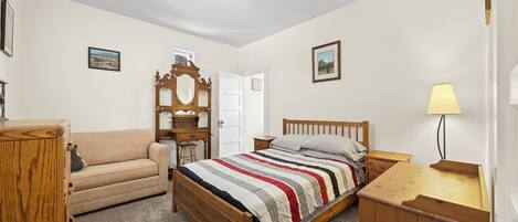 3 bedrooms, WiFi, bed sheets