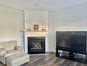 TV, fireplace, offices