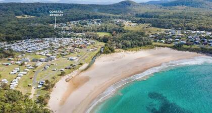 Coastal Retreat - Modern beach house at Murramarang South Coast Walk.