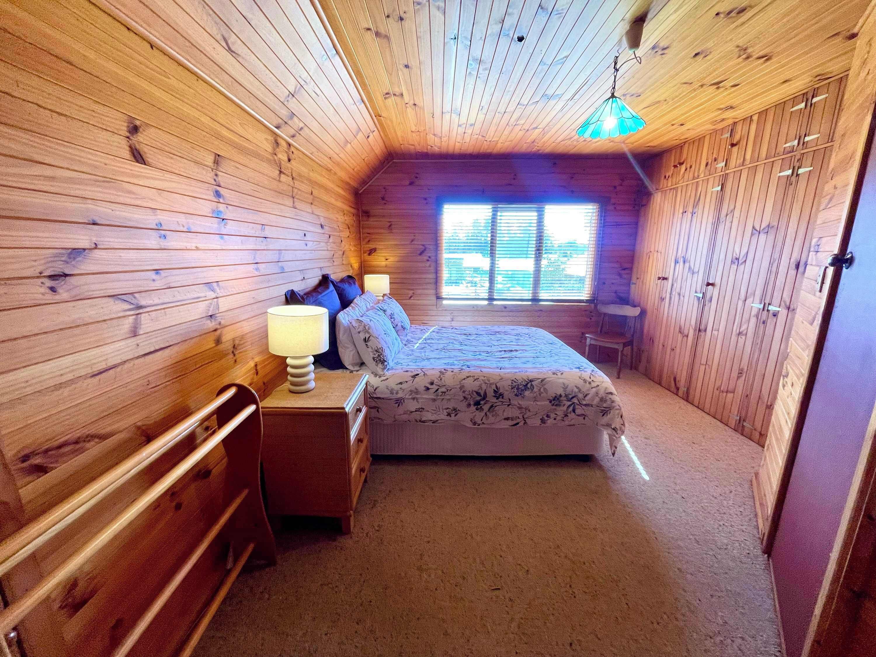 3 bedrooms, iron/ironing board