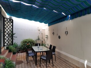 Outdoor dining - Apartment Huerta del Obispo (Cádiz)