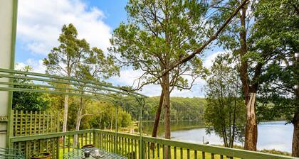 Cottage On The Lake