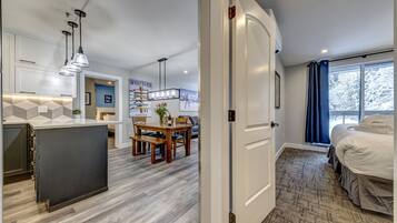 2 Schlafzimmer, Bügeleisen/Bügelbrett, kostenloses WLAN, Bettwäsche