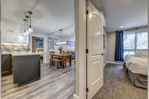 2 chambres, fer et planche à repasser, Wi-Fi gratuit, draps fournis