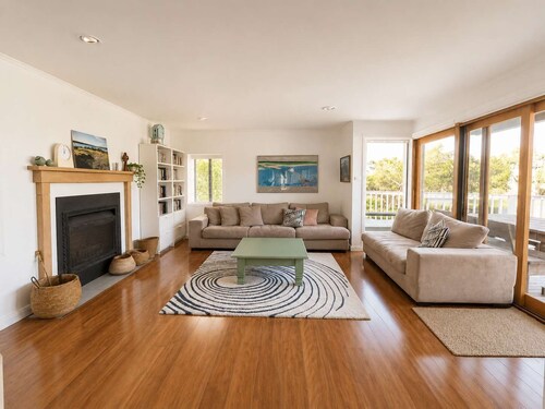 The Bawley Hideaway - Modern Bawley Point hideaway near beach