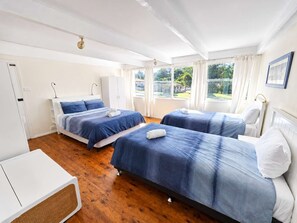 4 Schlafzimmer, Bügeleisen/Bügelbrett, WLAN