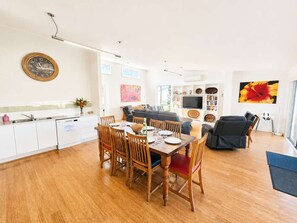 Dining - Tallwoods Beach House (Mollymook)