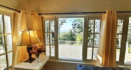 PEAR TREE COTTAGE