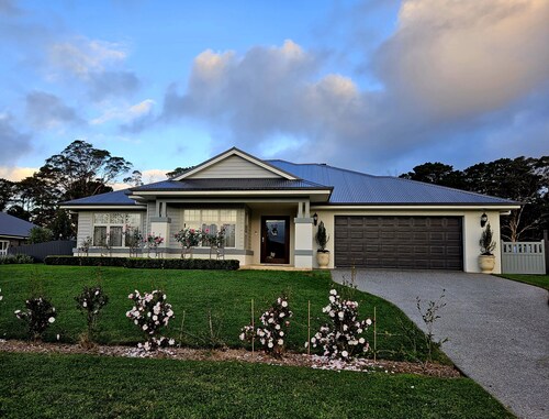 A great place to stay, relax or smell the Roses and enjoy the Southern Highlands