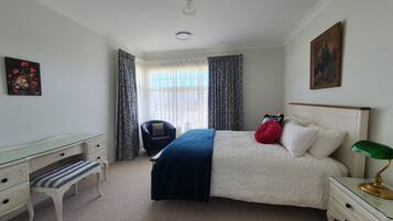 2 chambres, bureau, Wi-Fi gratuit, draps fournis