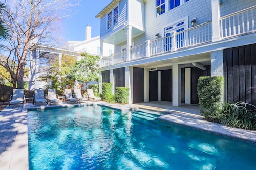 3 Min Walk to Beach! Serene Retreat w/ Heatable Private Pool, Ping Pong Table, Multiple Decks & Dens